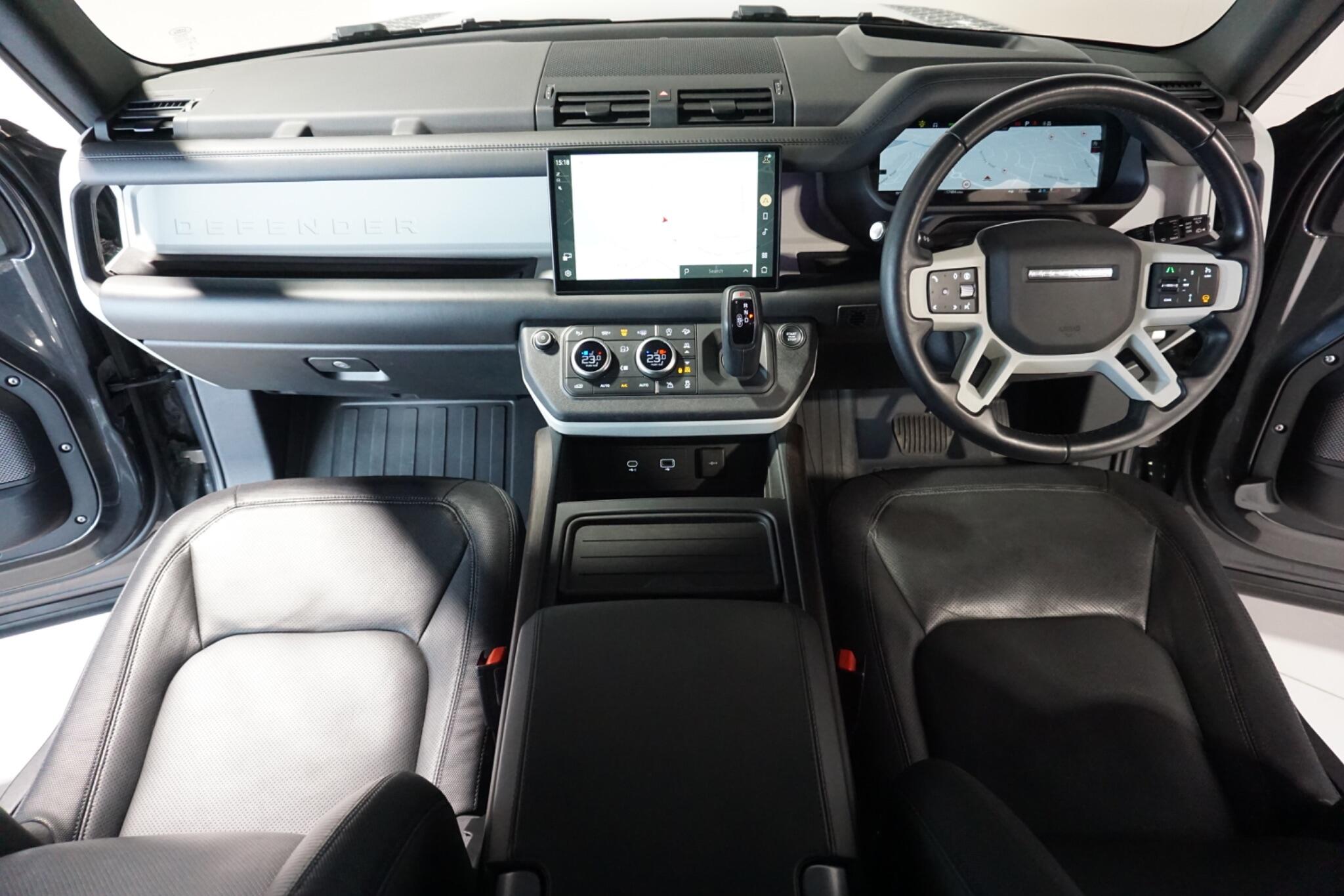 Land Rover Defender 90 3.0 D300 MHEV X-Dynamic HSE Hard Top SUV 3dr Diesel Auto 4WD SWB Euro 6 (s/s) (300 ps)